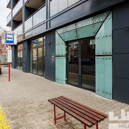 Millennium Manufaktura Blue Apartment Varşovia Exterior foto